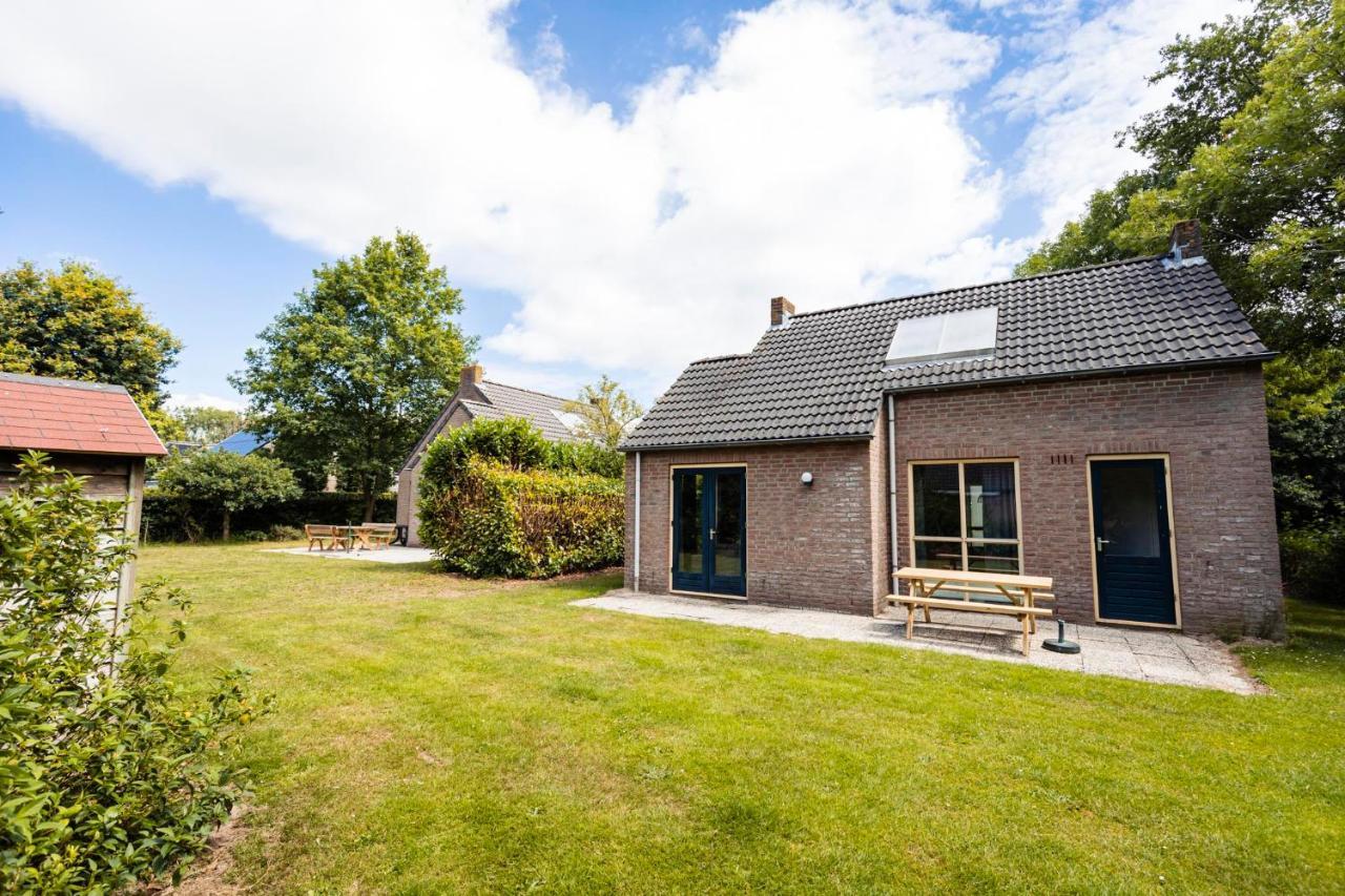 Hotel Vakantiepark 'T Broeckhuys à Ewijk Extérieur photo