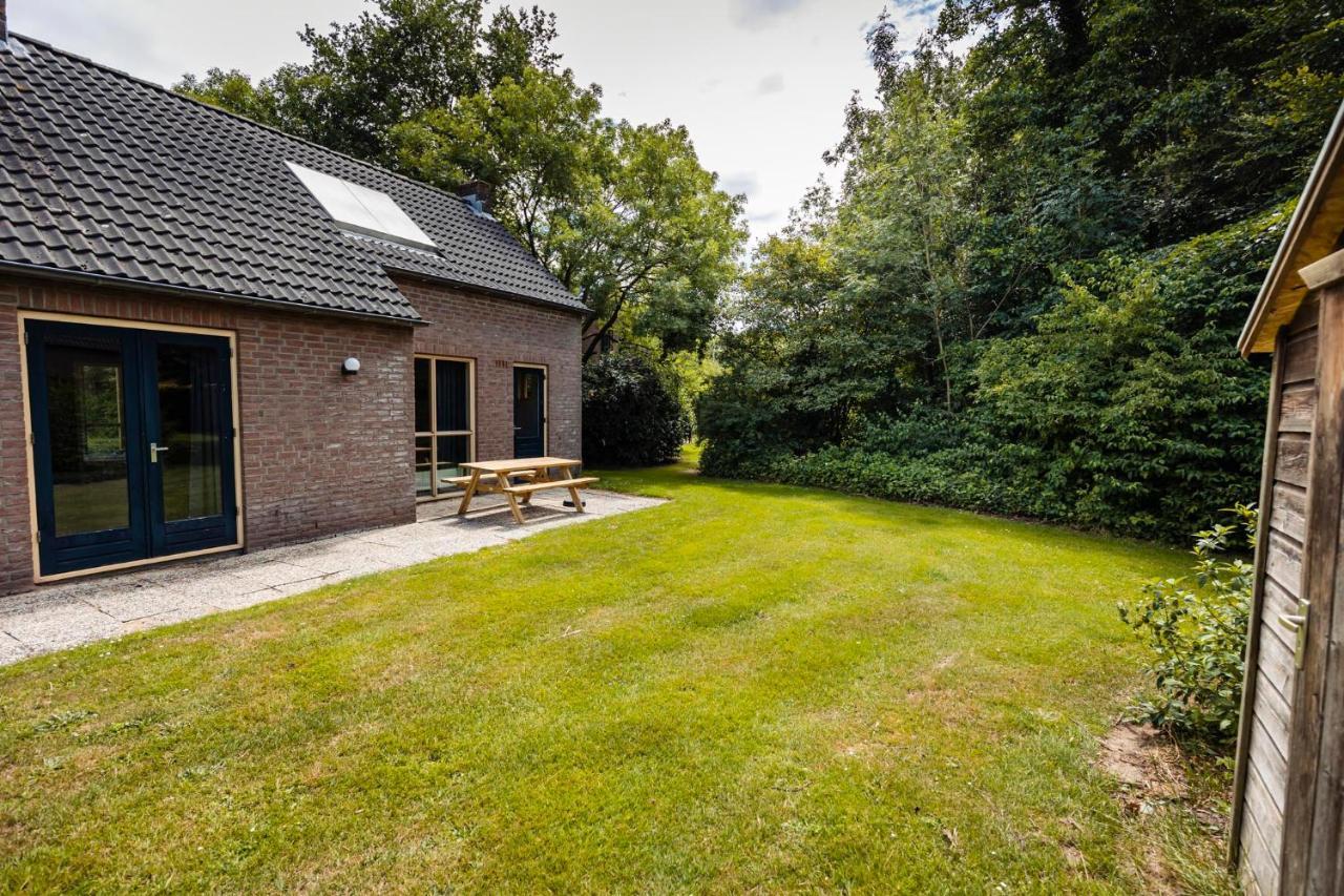 Hotel Vakantiepark 'T Broeckhuys à Ewijk Extérieur photo